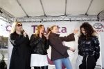 Amsterdam 31 januari 2009
Fajah Lourens Lieke v Lexmond en Renate Verbaan doen mee aan race met de nieuwe Toyota iq op de parkeerplaats bij het Okura. Fiona Hering presenteert het geheel
Peter Smulders bv