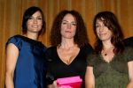 Amsterdam 5 november 2007
Premiere see you in Vegas van Hans Klok in Tuschinski.Famke Janssen met zussen Antoinette Beumer en ..