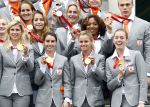 Den Haag 27 augustus 2008
De Olympische medaille winnaars van Peking op het bordes bij Koningin Beatrix. Aanwezig oa Anky v Grunsven Maarten v d Weijden Inge Dekker Marianne Vos Naomi v As Fatima de Moreiro Melo, anky v Grunsven Deborah Gravenstijn...
Peter Smulders bv