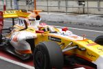Barcelona 11 maart 2009
Test dag voor de formule 1 teams op het circuit van Barcelona. Fernando Alonso in een ING Renault
Peter Smulders bv
