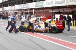 Barcelona 11 maart 2009
Test dag voor de formule 1 teams op het circuit van Barcelona. Fernando Alonso in een ING Renault
Peter Smulders bv