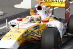 Barcelona 11 maart 2009
Test dag voor de formule 1 teams op het circuit van Barcelona. Fernando Alonso in een ING Renault
Peter Smulders bv
