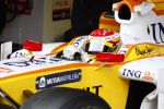 Barcelona 11 maart 2009
Test dag voor de formule 1 teams op het circuit van Barcelona. Fernando Alonso in een ING Renault
Peter Smulders bv