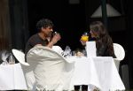 Amsterdam 13 april 2009
Frank Rijkaard met zijn nieuwe vriendin Stephanie Fransen. Ze vertrekken bij zijn nieuwe huis en gaan lunchen bij het Hilton hotel.
Peter Smulders bv