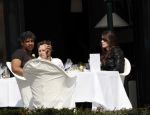 Amsterdam 13 april 2009
Frank Rijkaard met zijn nieuwe vriendin Stephanie Fransen. Ze vertrekken bij zijn nieuwe huis en gaan lunchen bij het Hilton hotel.
Peter Smulders bv