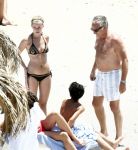 Ibiza 2 juli 2008
Angela v Hulten op het strand met haar zonen Quincy Justin en Ruben Kluivert. Frank Wisse