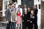 Edam 4 april 2008
Frank de Boer opent samen met zijn vrouw Helen een wwonwinkel in Edam. Zijn 3 kinderen zijn er natuurlijk ook bij.
Peter Smulders bv