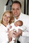 Fijnaart 11 mei 20-09
Frans en Mariska bauer met hun lasatste aanwinst Lucas. Ook Christiaan Frans en Jan waren natuurlijk aanwezig.
Peter Smulders bv