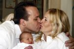 Fijnaart 11 mei 20-09
Frans en Mariska bauer met hun lasatste aanwinst Lucas. Ook Christiaan Frans en Jan waren natuurlijk aanwezig.
Peter Smulders bv