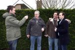 Fijnaart14 februari 2008
Frans en Mariska Bauer gaan op valentijnsdag in ondertrouw. Frans jr Christiaan en Jan met een taart
Peter Smulders bv
