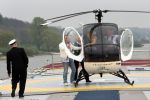 Oosterbeek, 24 April 2008
Frans Bauer komt samen met zijn a.s. vrouw Mariska Bauer aan met de helicopter.
Zij zijn gelandt op de huwelijksboot de 