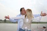 Oosterbeek, 24 April 2008
Frans Bauer komt samen met zijn a.s. vrouw Mariska Bauer aan met de helicopter.
Zij zijn gelandt op de huwelijksboot de 