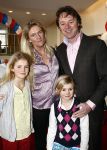 Tilburg 25 januari 2009
Premiere High school musical in schouwburg Tilburg. Frits Sissing met vrouw en kinderen
Peter Smulders bv