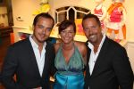 Molenaarsgraaf, 16 Mei 2008
Opening lief Babywear & Lifestyle.
Op de foto  directeur/eigenaar John v d Herik met zijn vrouw Yvonne v d Herik en PR man acteur Geert Hoes