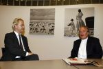 Den Haag 23 januari 2009 
Karel Hille interviewt Geert Wilders in de tweede kamer.
Peter Smulders bv