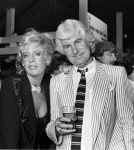 Puttershoek, 4 Juni 1984
Gerard Cox met Joke Bruijs in in discotheek Alcazar