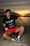 Curacao 2 januari 2009
Gerard Joling hard aan het lopen op Curacao. Hij loopt elke dag 10 km om fit te blijven.
Peter Smulders bv