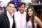 Amsterdam 27 april 2009
Feestje van Gerard Joling voor zijn 49e verjaardag bij cafe het Kalfje. Jan Smit en Yolanthe Cabau v Kasbergen
Peter Smulders bv