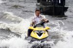 Amsterdam 30 september 2008
Persconferentie van de toppers Rene Froger Gordon en Gerard Joling ivm hun deelname aan het songfestival in het amstel hotel. toppers op jet ski's
Peter Smulders bv
