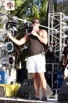 Curacao 31 december 2008
Sound check Jeroen v d Boom op Mambo Beach voor oudjaarsconcert. Jeroen met Geard Joling op het podium
Peter Smulders bv