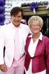 Amsterdam 27 april 2009
Feestje van Gerard Joling voor zijn 49e verjaardag bij cafe het Kalfje. moeder Gerard met vriend
Peter Smulders bv