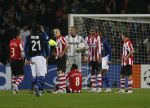 Eindhoven, 12 December 2007
Champions League wedstrijd PSV-Internationale Milan, eindstand 0-1 Seizoen 2007/2008
Gomes en rood voor Edison Mendez