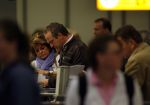 Schiphol 5 juli 2007
Gordon met zijn nieuwe vriend Edwin  en oa Ruud Gullit Christine Kroonenberg en Marc v d Linden op schiphol. Ze gaan de verjaardag van Gordon vieren op Mykanos.