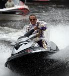 Amsterdam 30 september 2008
Persconferentie van de toppers Rene Froger Gordon en Gerard Joling ivm hun deelname aan het songfestival in het amstel hotel. toppers op jet ski's