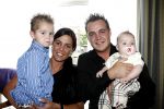 Amsterdam 13 juni 2008
Papa van het jaar verkiezing. Grad Damen met vrouw en kinderen