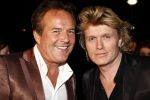 Bussum 25 februari 2008
Premiere Simone Kleinsma in het spant in bussum. hans Klok met vriend
Peter Smulders bv