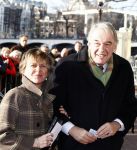 Amsterdam 1 februari 2008
Feest koningin Beatrix en Prinses Margriet voor hun 70e en 65e verjaardag in Carre.
Hans v Mierlo met vriendin Connie Palmen