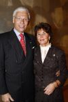 Schiphol 23 januari 2008
Opening nieuwe VIP centrum en koninklijke loge op schiphol door Koningin Beatrix.
Gerlach Cerfontaine begeleidt haar.hans v d Broek met zijn vrouw