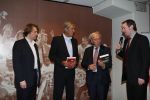Eindhoven, 13 April 2008
Uitreiking boek PSV 1988 geschreven door Jeroen v d Berk (R ) Uitgever Jack v d Vliert ( van Uitgeverij de Boekenmaker ) Harry v Raaij en Kees Ploegsma