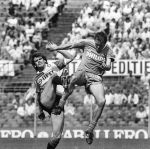 1986 Feyenoord-PSV
Willy v d Kerkhof in duel met Henk Duut