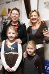 Sprang Capelle 9 december 2007
Presentatie DVD Ratatouille. Henkjan Smits met vrouw en kinderen