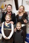 Sprang Capelle 9 december 2007
Presentatie DVD Ratatouille. Henkjan Smits met vrouw en kinderen