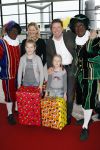 Rotterdam 25 november 2007
Premiere Feest van sinterklaas in ahoy. Henkjan Smits met vrouw en kinderen