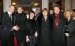 Amsterdam 21 januari 2009
Premiere Les Miserables in Carre.Henny Huisman met zijn vrouw Lia moeder schoonzoon Frank Lacroix en zijn dochters Nikki ( zwanger)