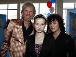 Tilburg 25 januari 2009
Premiere High school musical in schouwburg Tilburg. Henriette Tol met man en dochter
Peter Smulders bv