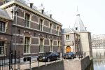 Amsterdam 10 april 2008
Het binnenhof in den haag. Het torentje van Jan Peter Balkenende