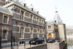 Amsterdam 10 april 2008
Het binnenhof in den haag. Het torentje van Jan Peter Balkenende