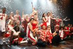 Tilburg 25 januari 2009
Premiere High school musical in de schouwburg van Tilburg met in de hoofdrollen Tommie Christiaan Nathalie v Gent Sarah Chronis Paul Boereboom Maickel Leijenhorst en Natalie la Rose.
Peter Smulders bv