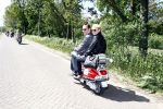 Amsterdam 12 mei 2009
Het blad Grazia organiseert samen met vespa scooters een leuke rally door amsterdam heen. Tobias Ebbinge en Hilmar Mulder
Peter Smulders bv