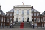 Den Haag 27 augustus 2008
Paleis huis ten Bosch en de vlag/vaandel van koningin Beatrix.
Peter Smulders bv
