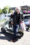 Amsterdam 12 mei 2009
Het blad Grazia organiseert samen met vespa scooters een leuke rally door amsterdam heen. Huub Stapel
Peter Smulders bv