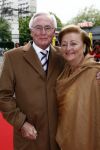 Utrecht 28 april 2009
Pieter v Vollenhoven viert zijn 70e verjaardag in het Beatrix theater in Utrecht. Huub v d Coolwijck met zijn vrouw
Peter Smulders bv
