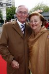 Utrecht 28 april 2009
Pieter v Vollenhoven viert zijn 70e verjaardag in het Beatrix theater in Utrecht. Huub v d Coolwijck met zijn vrouw
Peter Smulders bv
