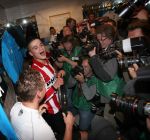 Ferd van Odenhoven
Arnhem, 20 April 2008 Kompetitiewedstrijd Vitesse-PSV, eindstand 0-1 Seizoen 2007/2008
PSV Landskampioen
Ibrahim Afellay en Balazs Dzsudzsak met de kampioensschaal
