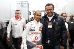 Barcelona 11 maart 2009
Test dag voor de formule 1 teams op het circuit van Barcelona. Jack Plooij met Lewis Hamilton
Peter Smulders bv