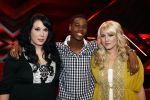 Hilversum 4 mei 2009
De 3 finalisten van x factor Lisa Rachel en Jamal met hun coaches Stacey Rookhuizen en Angela Groothuizen.
Peter Smulders bv